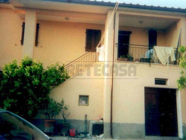 Quadrilocale in Vendita a Santa Maria a Monte, zona Cinque Case, 159'000€, 98 m², con Box