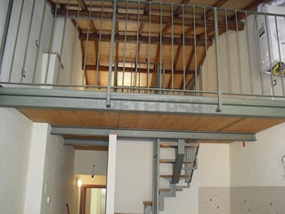 Trilocale in Vendita a Castelfranco di Sotto, zona Castelfranco, 65'000€, 55 m²