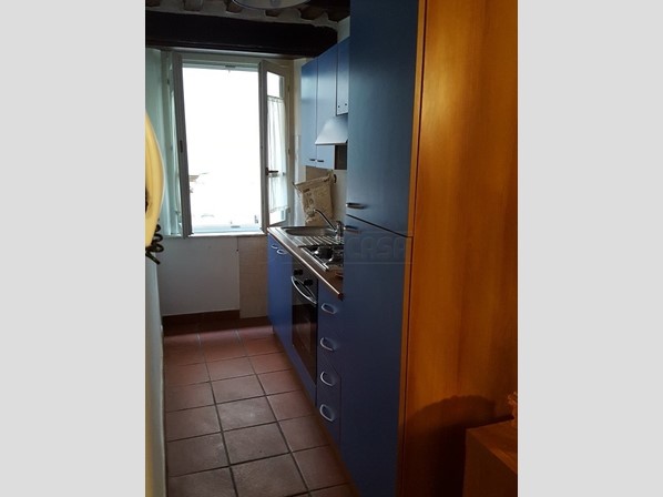 Trilocale in Vendita a Santa Maria a Monte, zona S. Maria a Monte, 95'000€, 78 m², arredato