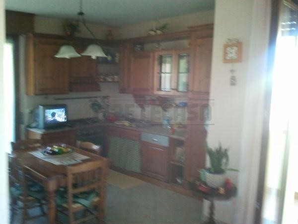 Quadrilocale in Vendita a Calcinaia, zona Fornacette, 210'000€, 103 m², con Box