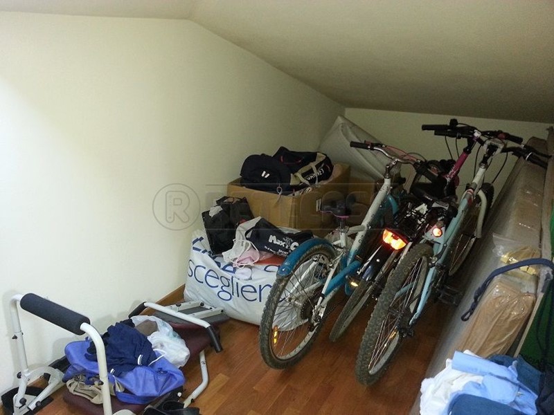 Villetta a schiera in Vendita a Bientina, zona S. Colomba, 330'000€, 180 m², con Box