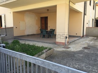 Appartamento in Vendita a San Miniato, zona S.Donato, 189'000€, 170 m²