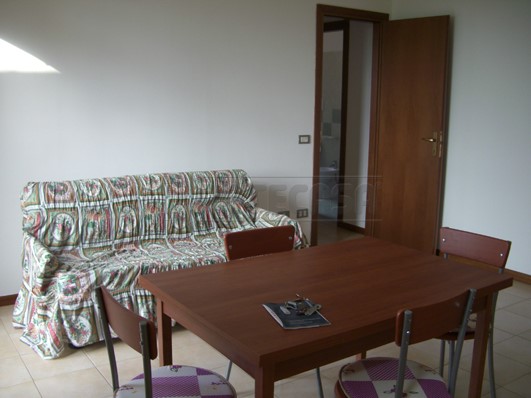 Bilocale in Vendita a Pontedera, zona Pontedera, 110'000€, 55 m²