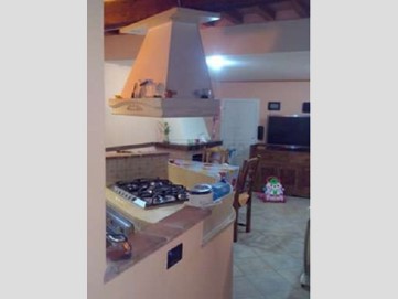 Casa Semi Indipendente in Vendita a Santa Maria a Monte, 118'000€, 110 m²