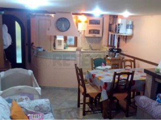Casa Semi Indipendente in Vendita a Santa Maria a Monte, 118'000€, 110 m²