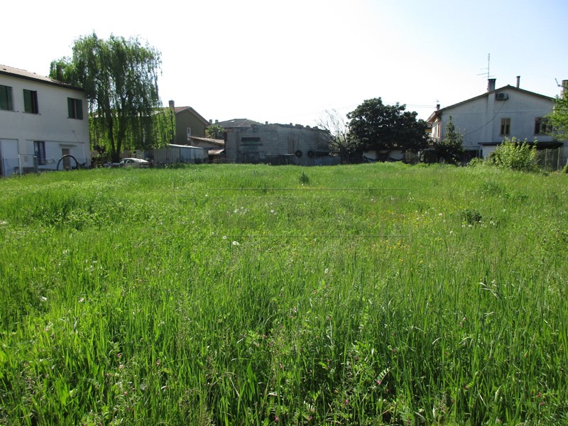 Terreno edificabile in Vendita a Campodarsego, zona Bronzola, 90'000€, 846 m²