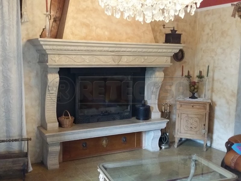 Casa Indipendente in Vendita a Santa Maria di Sala, zona Sant'Angelo, 720 m²