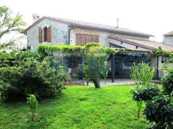 Rustico in Vendita a Monteriggioni, zona Casone, 950'000€, 180 m², con Box