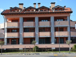 Ufficio in Vendita a Grado, 443'000€, 287 m²