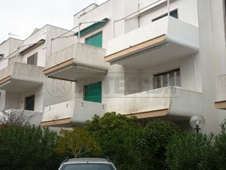 Appartamento in Affitto a Gallipoli, zona GALLIPOLI BAIA VERDE, 70 m², arredato