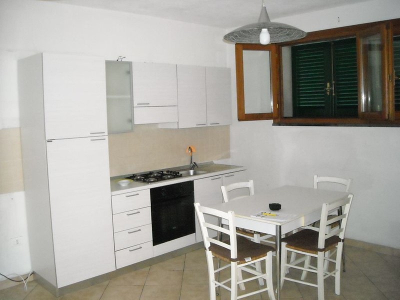 Casa Indipendente in Vendita a Montecatini Terme, zona Pressi Centro, 150'000€, 135 m²