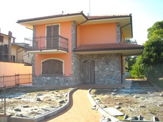 Villa in Vendita a Monsummano Terme, zona Grotta Giusti, 680'000€, 258 m², arredato, con Box