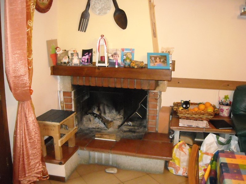 Appartamento in Vendita a Monsummano Terme, zona Grotta Parlanti, 265'000€, 198 m²