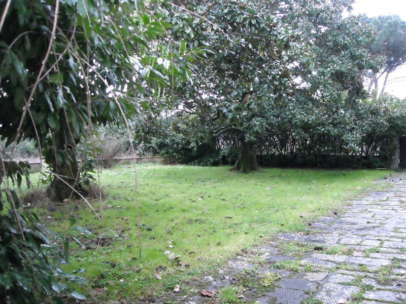 Villa in Vendita a Quarrata, 1'360'000&euro;, 1150 m², con Box