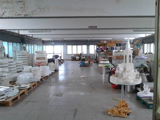 Capannone in Vendita a Monsummano Terme, zona vergine dei pini, 650'000€, 1200 m², con Box