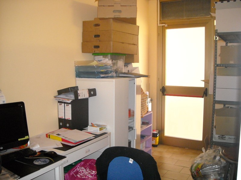 Attività commerciale in Vendita a Montemurlo, 80'000€, 125 m², arredato