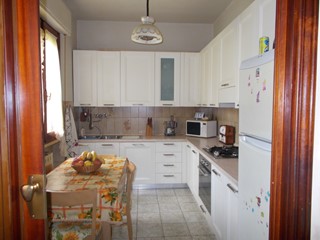 Villa in Vendita a Quarrata, zona Colle, 340'000&euro;, 200 m², con Box