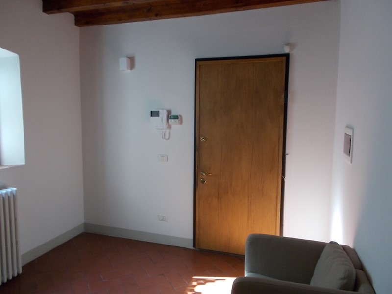 Ufficio in Affitto a Montemurlo, zona Centro, 1'200€, 165 m², arredato