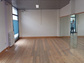 Immobile commerciale in Affitto a Prato, zona Centro Storico, 2'500€, 300 m²