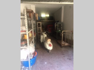 Box in Vendita a Prato, zona Galciana, 20'000€, 22 m²