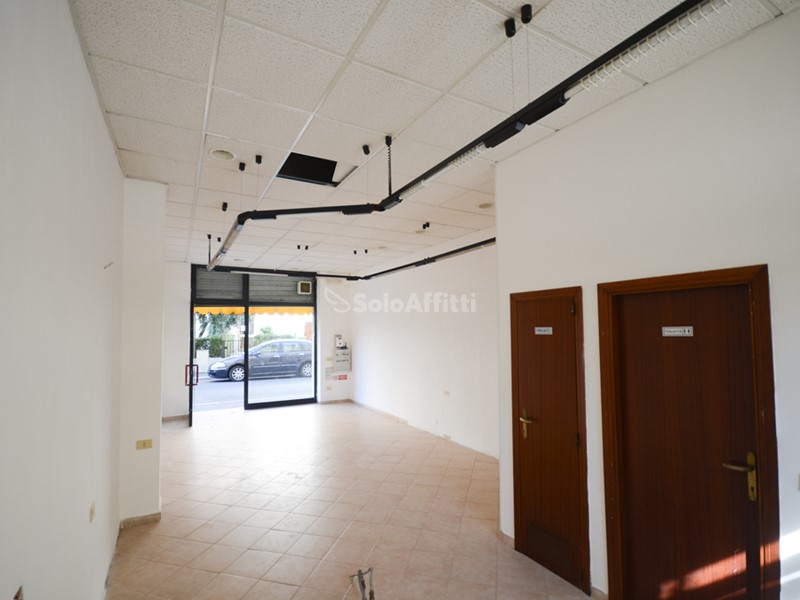 Capannone in Affitto a Grosseto, zona Barbanella, 500€, 50 m²
