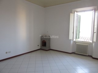 Ufficio in Affitto a Sesto Fiorentino, zona Centro, 1'250€, 105 m²