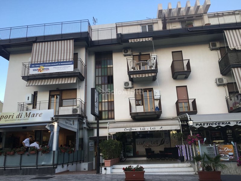 Bilocale in Affitto a Giardini Naxos, zona Recanati, 35 m², arredato