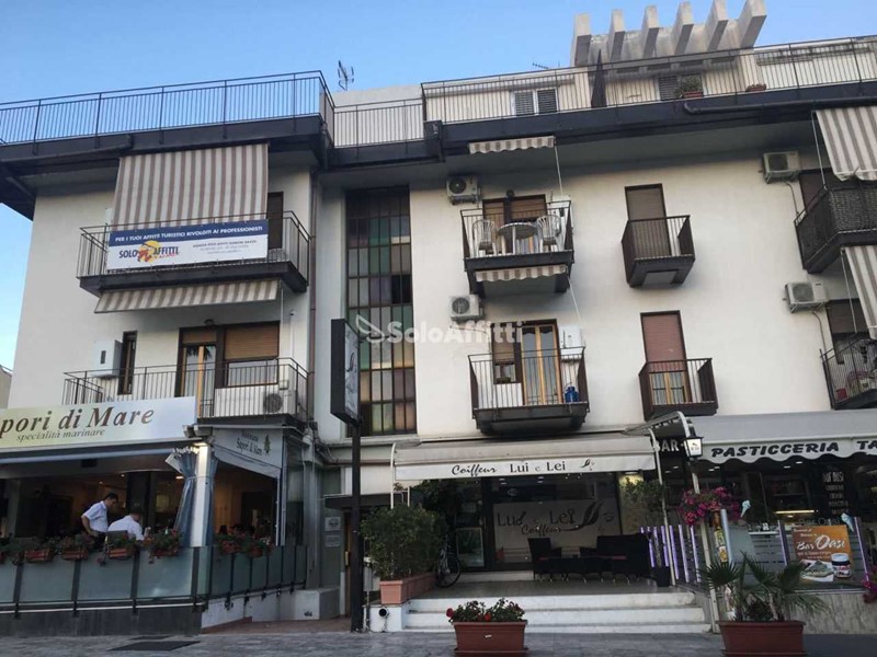 Bilocale in Affitto a Giardini Naxos, zona Recanati, 35 m², arredato