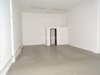 Capannone in Affitto a Senigallia, zona Marzocca, 660€, 70 m²