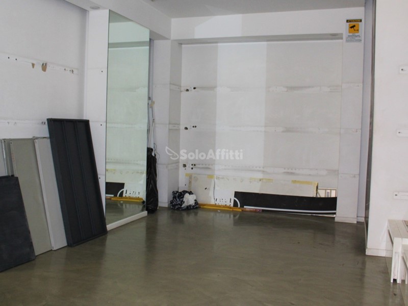 Capannone in Affitto a Sciacca, 100 m²