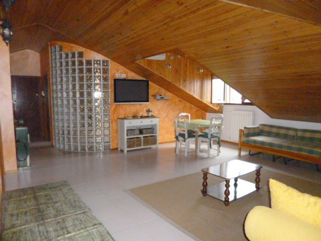 Appartamento in Vendita a Serra San Quirico, 59'000€, 100 m², arredato