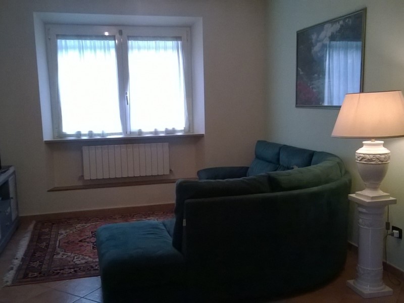 Villa in Vendita a Poggio San Marcello, 250 m²