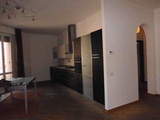 Appartamento in Vendita a Jesi, zona PRATO/STAZIONE, 135'000€, 90 m²