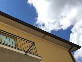 Appartamento in Vendita a Jesi, zona VIALE DEL LAVORO, 120'000€, 70 m², con Box