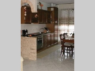 Appartamento in Vendita a Monsano, 135'000€, , con Box