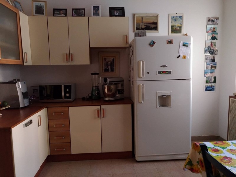 Appartamento in Vendita a Jesi, 128'000&euro;, 110 m², con Box