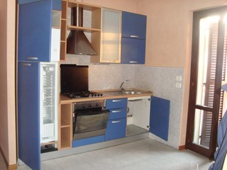 Trilocale in Vendita a Jesi, 90'000&euro;, 55 m², arredato, con Box