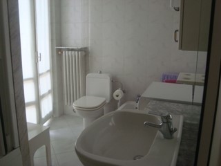 Trilocale in Vendita a Jesi, 95'000&euro;, 55 m²