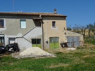 Casa Semi Indipendente in Vendita a Santa Maria Nuova, 73'000€, 72 m²