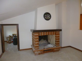 Trilocale in Vendita a Maiolati Spontini, zona Scorcelletti, 49'000€, 50 m²