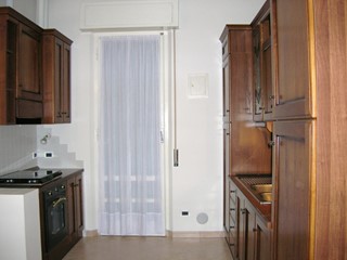 Quadrilocale in Vendita a Jesi, 105'000&euro;, 80 m², con Box