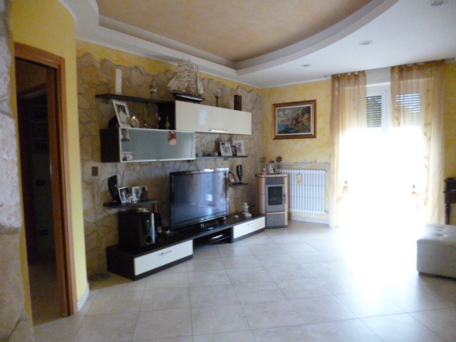 Appartamento in Vendita a Jesi, 200'000&euro;, 100 m²