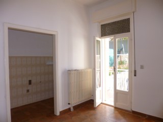 Trilocale in Vendita a Jesi, 60'000&euro;, 65 m²