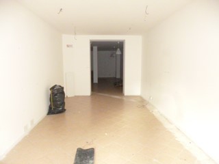 Immobile commerciale in Affitto a Jesi, 550€, 120 m²