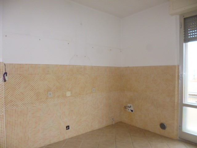 Quadrilocale in Vendita a Monsano, 70'000€, 70 m², con Box