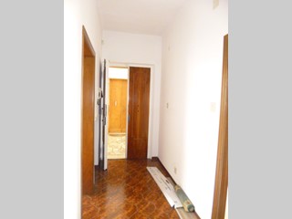 Quadrilocale in Vendita a Monsano, 70'000€, 70 m², con Box