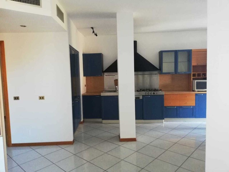 Appartamento in Vendita a Jesi, 165'000&euro;, 100 m²