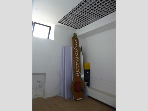 Attività commerciale in Affitto a Jesi, 100 m²