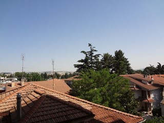 Appartamento in Vendita a Jesi, zona ERBARELLA, 210'000€, 100 m², con Box