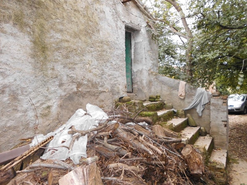 Villa in Vendita a Staffolo, 100'000€, 150 m²